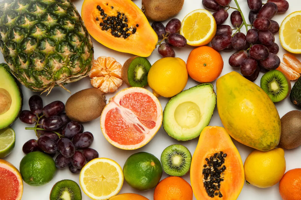 Frutas frescas para o jantar.