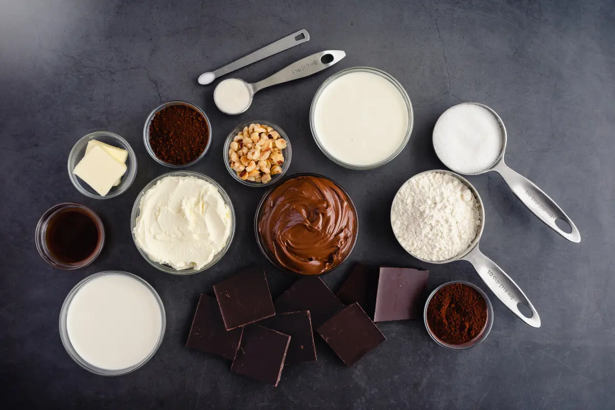 Preparação dos ingredientes para o bolo de chocolate perfeito.