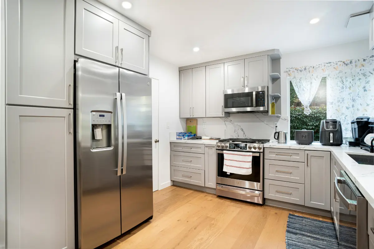 Qual o melhor material para armário de cozinha planejado?