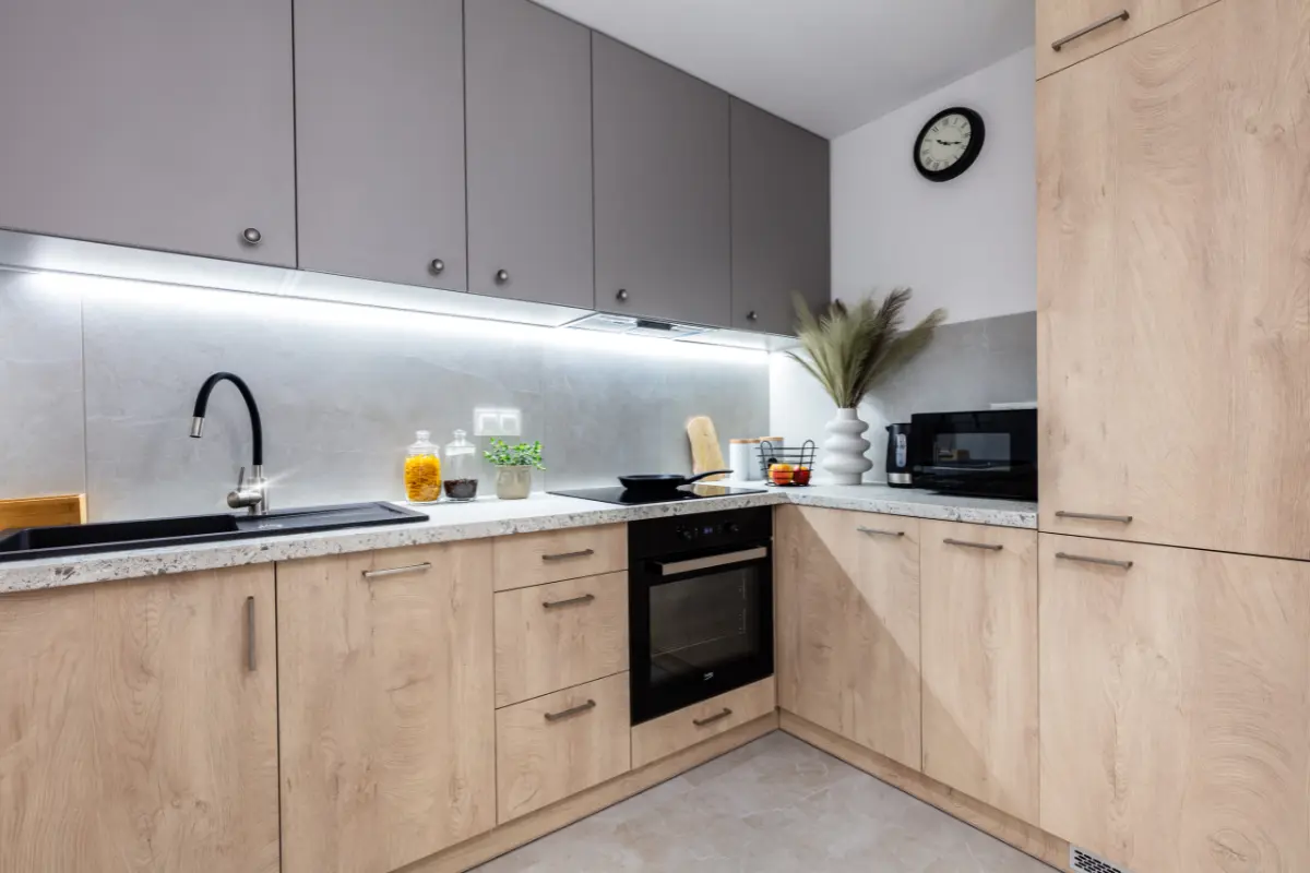 Descubra Como organizar a cozinha de forma funcional e economizar tempo e espaço!